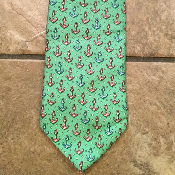 NWT Vineyard Vines Candy Cane Anchor Holiday Tie - Picture 2 of 5